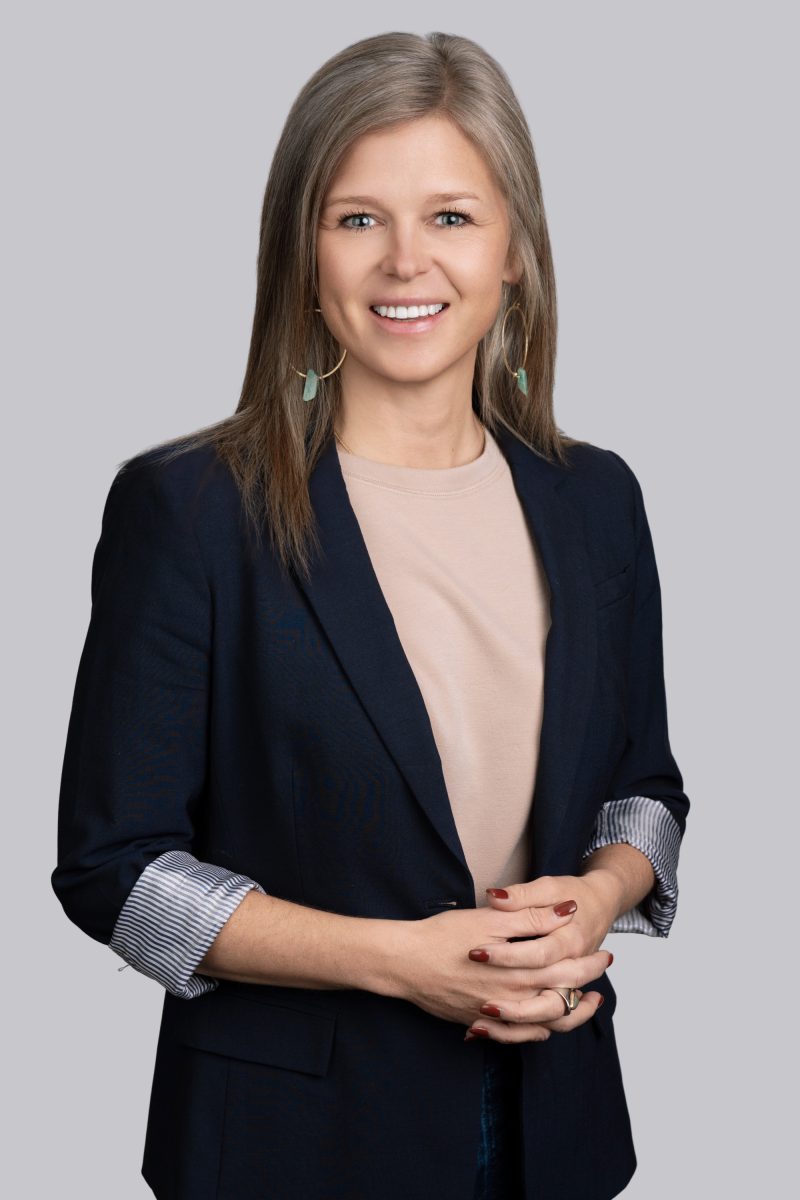professional headshot of executive assistant - headshot photography denver
